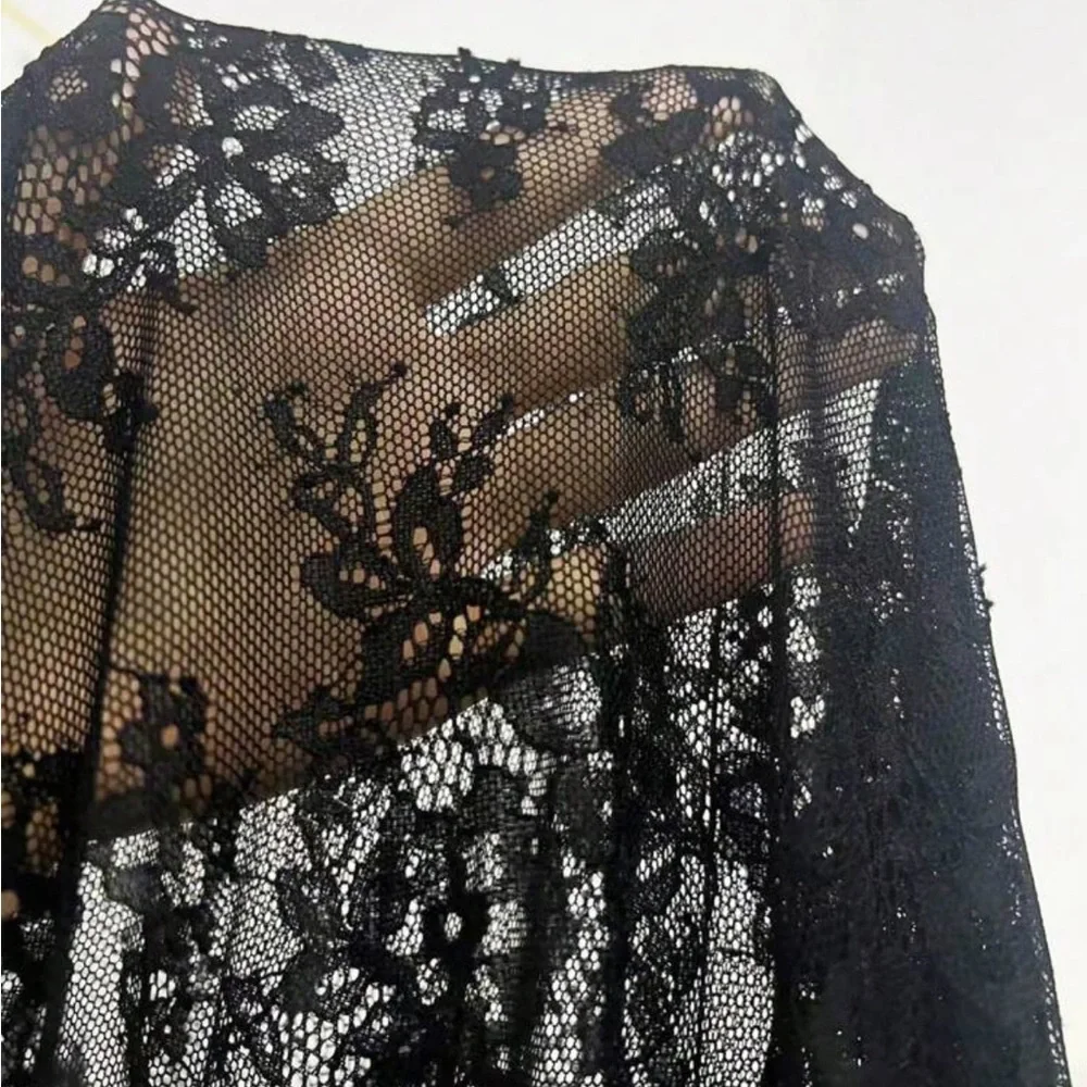 Elegant Black Lace Long Sleeve Top